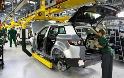 董車日?qǐng)?bào) 蔚來(lái)ES6預(yù)售價(jià)引關(guān)注，香港旅游巴士事故敲響警鐘，國(guó)內(nèi)旅游業(yè)務(wù)迎來(lái)新契機(jī)